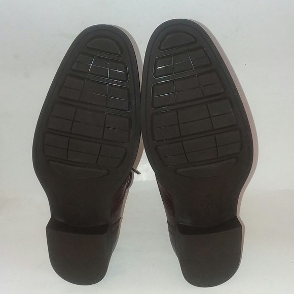 #28 New Brown Leather Cole Haan Derby  shoes 11.5